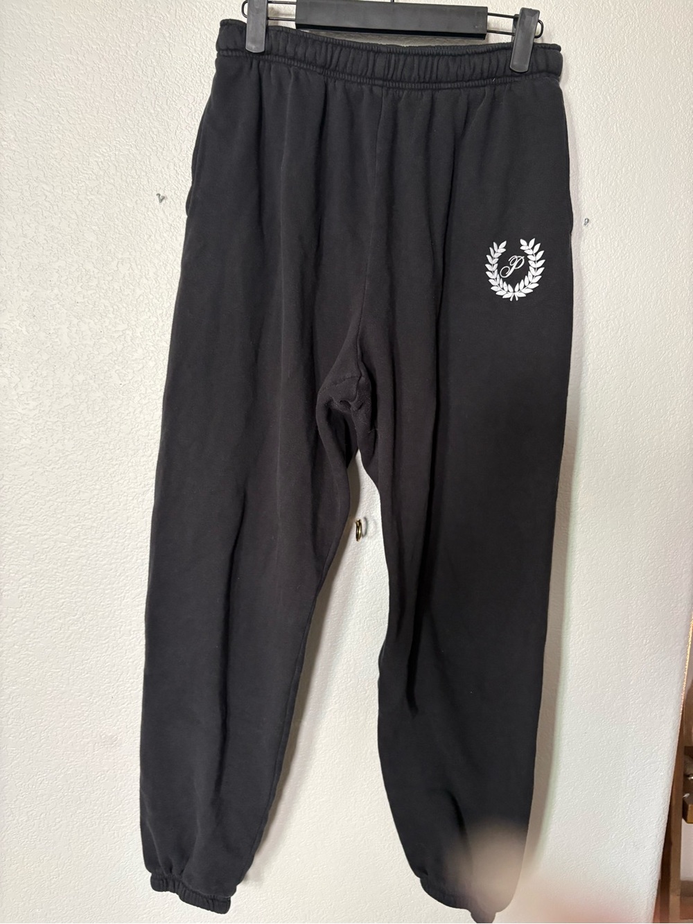 Victoria’s Secret PINK Black Sweatpants size Medium